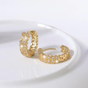 Orecchini a Cerchio Eleganti per Donne, Design Chic e Vistoso, Gioielli di Moda per Uso Quotidiano - Product Image 6
