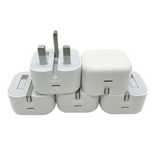 Adaptador <span class=keywords><strong>de</strong></span> Corriente USB C Plegable <span class=keywords><strong>de</strong></span> 20W con Enchufe para Reino Unido, EE. UU. y UE, <span class=keywords><strong>Cargador</strong></span> <span class=keywords><strong>de</strong></span> Pared <span class=keywords><strong>de</strong></span> Carga Rápida para <span class=keywords><strong>iPhone</strong></span> 16 17 <span class=keywords><strong>Pro</strong></span> <span class=keywords><strong>Max</strong></span> 15 14 13 12 <span class=keywords><strong>11</strong></span> - Product Image 4