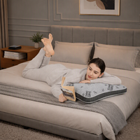 Oreiller de cou ergonomique réglable en mousse à mémoire de forme souple au charbon de bois, avec taie d'oreiller grise lavable, à récupération lente pour le soutien du cou