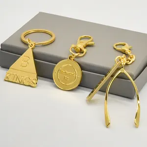 Chaveiro com clipe de lagosta personalizado de fábrica com logotipo 3D metal esmalte macio chapeado de ouro chaveiro porta-chaves