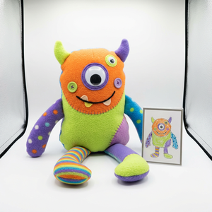 <span class=keywords><strong>Peluche</strong></span> Personalizzato di Alta Qualità Realizzato su Misura Secondo il Disegno che Raffigura i Graffi del Bambino e lo Porta a Vita - Product Image 1