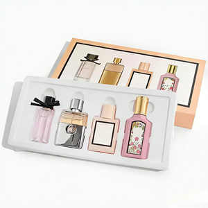 <span class=keywords><strong>Parfum</strong></span> arabe miniature de luxe pour femmes <span class=keywords><strong>et</strong></span> hommes, de marque originale, de conception carrée, personnalisé en gros, avec boîte cadeau, en verre doré estampé - Product Image 2