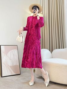 Conjunto de Traje de Mujer de Color Sólido con Pliegues Holgados, Estilo Vintage y con Carácter, Abrigo Elegante y Vestido Plisado para Uso Diario - Product Image 4