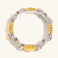 18K Vergoldeter Edelstahl Muschel-Seestern CZ Strass Statement-Ring für Damen Zweifarbiger Modeschmuck Großhandel