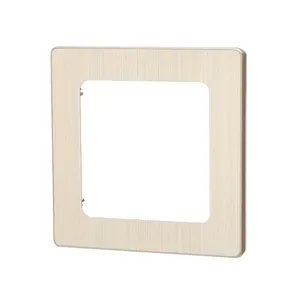 Placca da parete in alluminio dorato a 1 chiave, ideale per decorare e modernizzare gli spazi interni con eleganza. - Product Image 1