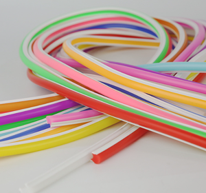 Matériaux pour enseignes publicitaires LED néon 12V personnalisées, bande néon flexible séparée avec revêtement en silicone, flexible et modulable pour aménagement paysager - Product Image 1