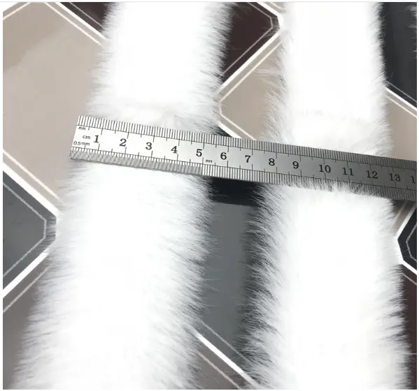 Commercio all'ingrosso della fabbrica di soffice e morbido formato su misura e colore del coniglio del faux fur trim per cappuccio