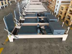 Machine de <span class=keywords><strong>Pilates</strong></span> Reformer en Bois d'Érable Durable et Écologique pour Entraînement du Core, Idéale pour Studios de <span class=keywords><strong>Pilates</strong></span> et Salles de Sport - Modèle E-MA03 - Product Image 3