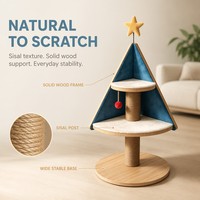 Tour à chat en bois massif et sisal, design sapin de Noël écologique et mignon, avec poteau à gratter et boule de jeu suspendue, ornement étoile, pour chats petits/moyens