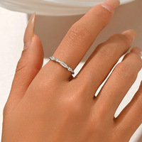 Bague en argent S925 plaqué argent avec moissanite taille émeraude et taille princesse, pour femme, classique, élégante, luxe léger, polyvalente