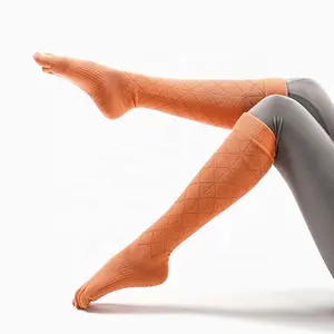 Wholesale Breathable Long 5 Finger Toe Socks Women Knee High Anti Slip Yoga Pilates Socks