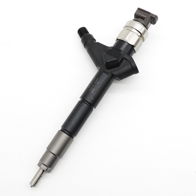 Brand New Common Rail Diesel Fuel Injector for NISSAN YD25 DCi for D40 NAVARA R51 2.5 LTR 16600-EC00A