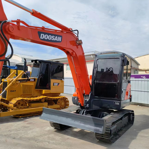 Excavadora Usada DOOSAN DH60-7 con Rendimiento Estable - Product Image 1