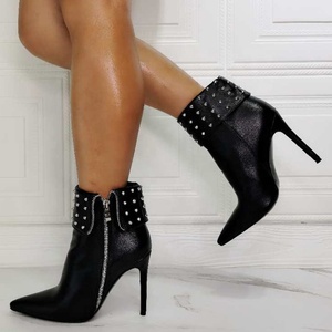 Botines de Mujer con Cierre Lateral y Remaches, Diseño Especial, Talla Grande 43, Tacón Fino y Punta Puntiaguda, Estilo Otoñal - Product Image 3