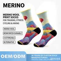 Chaussettes de sport mi-mollet en 70 % laine mérinos à imprimé numérique, antibactériennes, évacuant l'humidité, pour la randonnée, le cyclisme et l'entraînement, avec bout sans couture