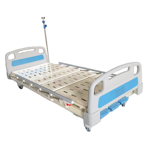 Lit d'hôpital manuel ABS à triple manivelle L2150xW960xH450-740mm, lit de soins multifonctionnel, fabricant de Guangzhou - Product Image 2