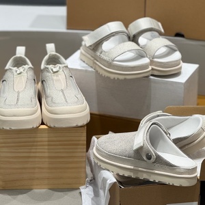 Nouvelles sandales décontractées en cuir semi-glissant pour hommes, avec logo personnalisé, semelle épaisse et maille respirante, vente en gros de haute qualité - Product Image 4