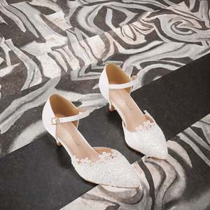 Zapatos de Tacón de Cuero de 6 cm con Punta en Pico, Diseño Inspirado en Diseñadores 2025, OEM, Estilo Occidental, para Oficina, Uso Diario, Moda de Verano y Otoño - Product Image 3