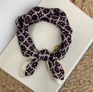 OEM carré Bandana100 % Soie Hommes Personnalisé Foulard En Soie Petite Taille Soyeux Hijab 50*50cm Foulard De Poche Châle En Soie Noir Blanc Écharpe - Product Image 3