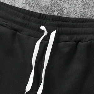 طقم سويت شيرت صيفي بالجملة مخصص للجنسين بتصميم عتيق للشارع، بنطلون رياضي وهودي بغطاء للرأس، 100% بوليستر قابل للتنفس - Product Image 6