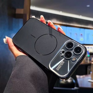 Funda Magnética AG con Protector de Cámara de Gran Visión y Lente Metálica para iPhone 17/17 Pro Max, Cubierta de Lujo para Teléfonos Móviles de Acrílico Esmerilado - Product Image 3