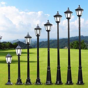 โคมไฟสนามทองเหลืองกลางแจ้งพร้อมโคมแก้ว แสงวอร์มไวท์ LED IP66 2700K ดีไซน์หัวเดียว พร้อมเซ็นเซอร์ตรวจจับความเคลื่อนไหว ใช้พลังงานแสงอาทิตย์ - Product Image 5