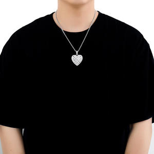 Colgante de Corazón en Plata 925 con Baño de Rodio, Microincrustaciones de Diamantes, Corte Princesa, Estilo Lujoso para Uso Diario, Unisex, en Oferta - Product Image 2
