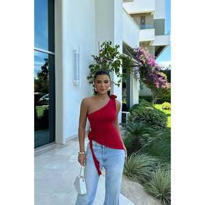 Chemisier brodé rose rouge avec détail froncé pour femme, style western, disponible en tailles XL à 4XL, en popeline de soie et coton tricoté, idéal printemps-automne pour le bureau - Product Image 3