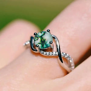 Anillo de Plata 925 A136 con Piedra Preciosa, Anillo de Compromiso Romántico para Mujer con Piedra Verde, Anillos de Moissanita - Product Image 3