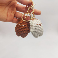 Gantungan kunci beruang Crochet buatan tangan, gantungan kunci lucu coklat dan putih mewah untuk dekorasi tas