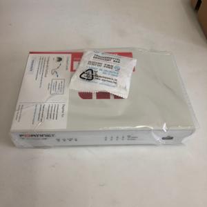 Pare-feu d'entreprise Fortinet Fortigate <span class=keywords><strong>30E</strong></span> 100% original, nouveau pare-feu <span class=keywords><strong>FG</strong></span>-<span class=keywords><strong>30E</strong></span> en stock en promotion - Product Image 3