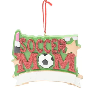 个性化树脂红色和绿色足球妈妈节日圣诞装饰品