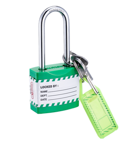 แม่กุญแจนิรภัย Master Lock สีเขียว รุ่นความปลอดภัยสูง พร้อมกุญแจและป้าย  ผิวเคลือบด้วยพาวเดอร์โค้ท สำหรับงานล็อคเอาท์แท็กเอาท์ในอุตสาหกรรม - Product Image 1