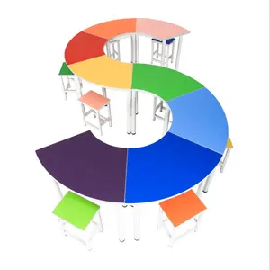 โรงเรียนมัธยมที่ทันสมัยร่วมกันแบบโต้ตอบประกบตารางโลหะ/โต๊ะที่มีสีสัน