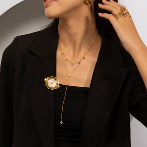 Fashion Four-leaf Clover-shaped Zirconia <strong>Beaded</strong> Pendant <strong>Necklace</strong> Flower Hair Accessory Irregular <strong>Ring</strong> - Product Image 3