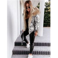 Veste courte matelassée à capuche pour femme, coupe ajustée, couleur unie brillante, fermeture éclair, manteau chaud et tendance pour l'hiver