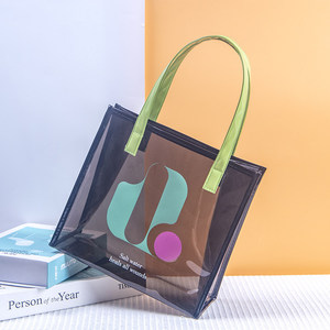 Sac fourre-tout tendance en PVC et PU, imperméable, pour femme, sac à bandoulière durable, sac de yoga avec logo imprimé - Product Image 3