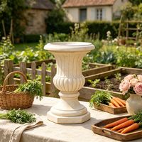 Socle de jardin en résine de style urne classique, fait main et peint à la main, forme irrégulière cannelée, piédestal de présentation vintage décoratif