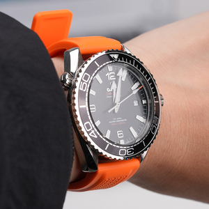 Bracelets de <span class=keywords><strong>montre</strong></span> en caoutchouc de <span class=keywords><strong>silicone</strong></span> de 20 mm et 22 mm avec boucle brossée, <span class=keywords><strong>bracelet</strong></span> de <span class=keywords><strong>montre</strong></span> coloré orange - Product Image 6