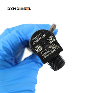 Inyector 400903-00074D 28337917 7275454 para motor D18 D24 con informe de prueba 28337917 Nuevo inyector 28337917 para Common Rail - Product Image 2