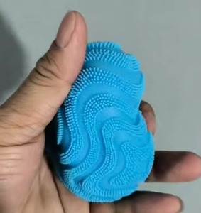 Xinhui Juguete de Pulpo de Gelatina TPR para Playa y Agua, Juguete de Apretar para Exteriores, Bolas Antiestrés de Pulpo Simulado, Juguete Sensorial para Aliviar el Estrés - Product Image 2