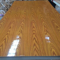 Panneau en bois MDF laqué brillant rouge avec revêtement UV