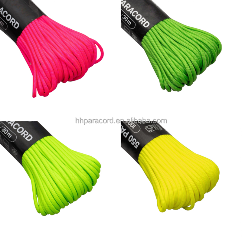 Karanlık yansıtıcı 550 paracord 100 metre 5mm örgü naylon ucuz yansıtıcı polyester paraşüt kordon