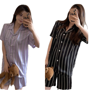 Ensemble de vêtements de nuit pour femmes, imprimé géométrique uni, manches courtes, 100% soie, doux, respirant, pyjama, vêtements de détente, vêtements de nuit - Product Image 1