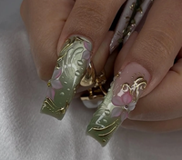 Ongles à presser Stiletto Vert Olive avec Fleurs 3D et Papillons, Carrés Moyens, Chrome Doré, Faits Main, pour Salon de Manucure