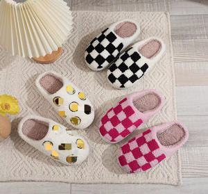 Cozy Indoor <b>Slides</b> for Couples House's Soft Checkered Fuzzy Checker <b>Fluffy</b> Winter Slippers Plush Warm for Women Spring Autumn - Product Image 3