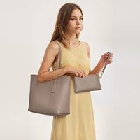 Tas Tote Kasual Wanita dengan Dua Tali (Selempang & Tali Pergelangan Tangan) Desain 2-in-1 dengan Bukaan Terbuka untuk Perjalanan & Kerja Motif Polos