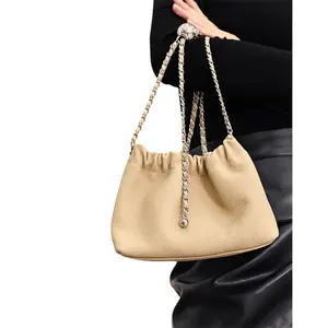 Individuelle Leder-Überall-Zubehör-Handtaschen Kette-Ball-Cloud plissierte Taschen für Damen Damen-Gehtasche Einschulter-Crossbody-Tasche