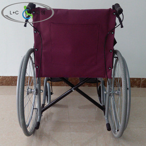 Silla de ruedas manual Lutron LCW125CJ con frenos para pacientes mayores con discapacidad - Product Image 2