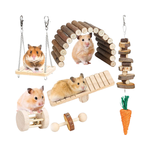 Juego <span class=keywords><strong>de</strong></span> juguetes para masticar <span class=keywords><strong>de</strong></span> madera para animales pequeños para el cuidado <span class=keywords><strong>de</strong></span> los dientes Incluye puente columpio para hámsteres cobayas <span class=keywords><strong>ratones</strong></span> ratas - Product Image 1